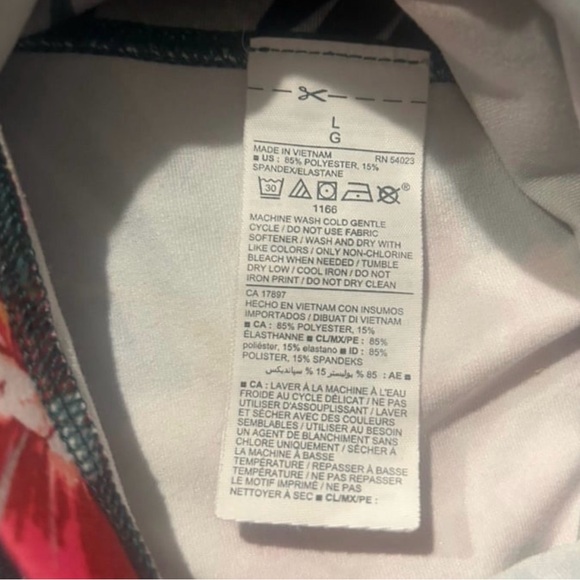 Women Old Navy Active Bike Shorts Floral Large - Picture 4 of 9